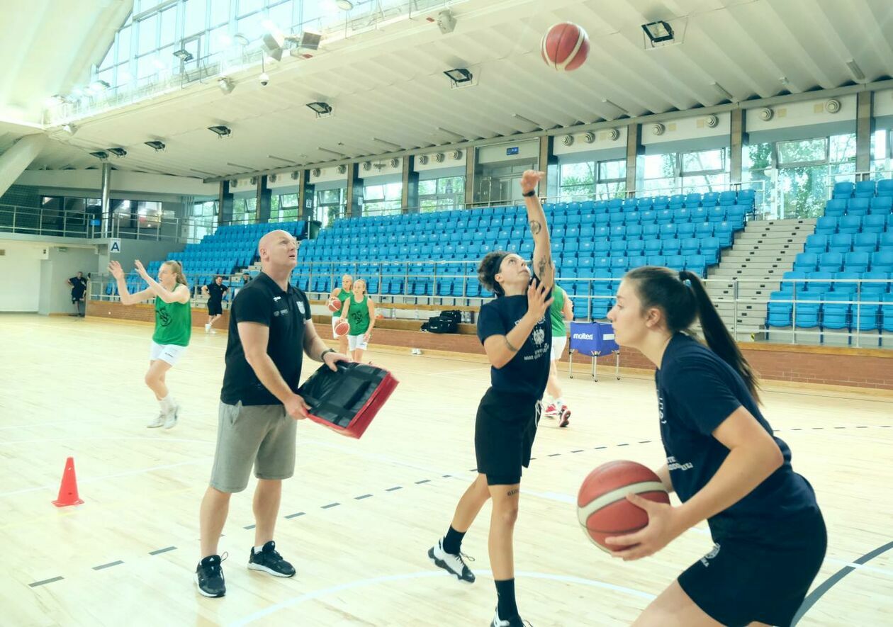 Pierwszy trening koszykarek Pszczółki Polski Cukier AZS UMCS Lublin (zdjęcie 29) - Autor: Maciej Kaczanowski