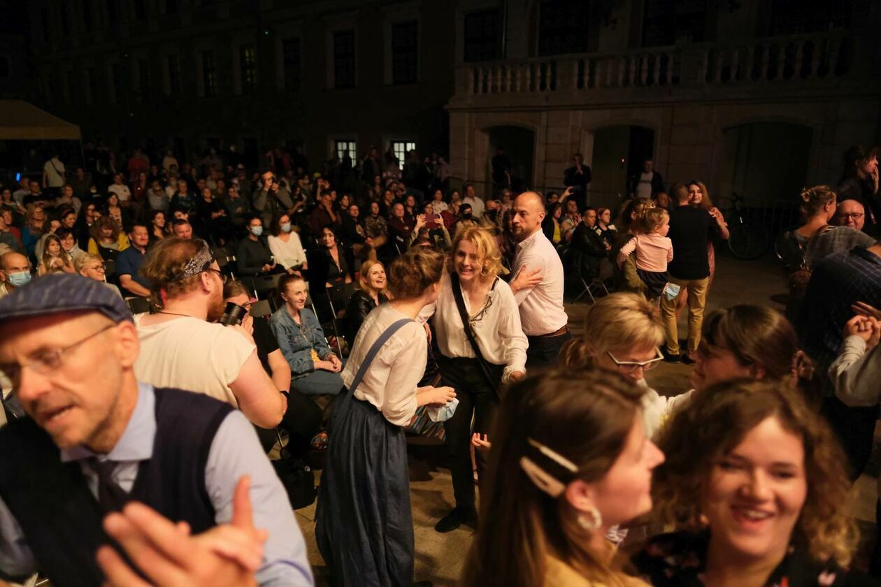  Występ Orkiestry Jarmarku Jagiellońskiego i koncert Re:tradycja (zdjęcie 31) - Autor: Maciej Kaczanowski