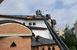 Po nawałnicy uszkodzony dach kościoła przy ul. Bazylianówka w Lublinie (zdjęcie 2)