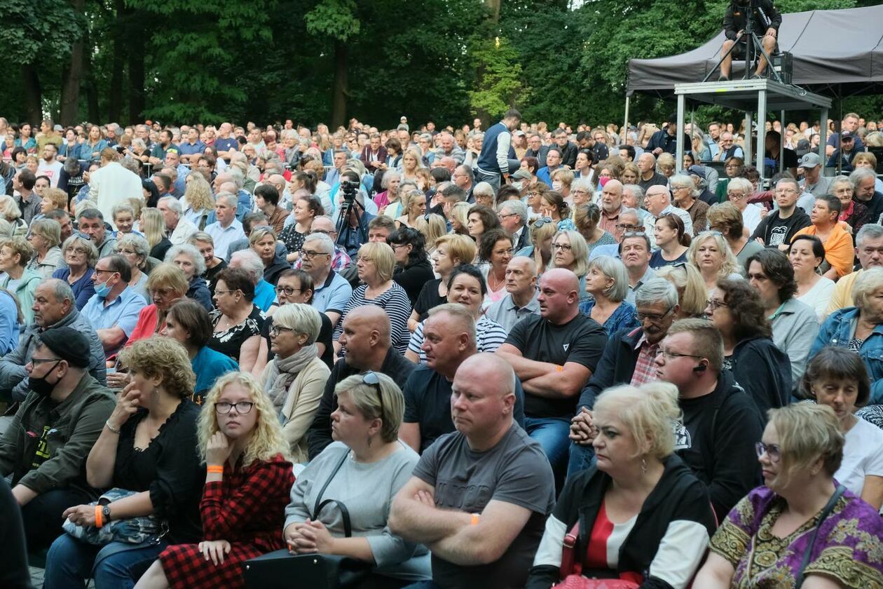  Koncert Budki Suflera w Muszli im Romualda Lipko (zdjęcie 7) - Autor: Maciej Kaczanowski