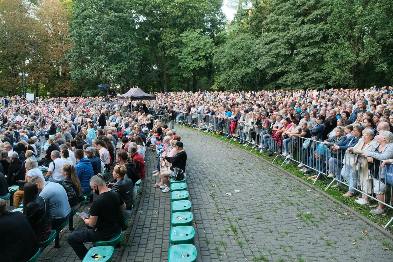  Koncert Budki Suflera w Muszli im Romualda Lipko (zdjęcie 11) - Autor: Maciej Kaczanowski