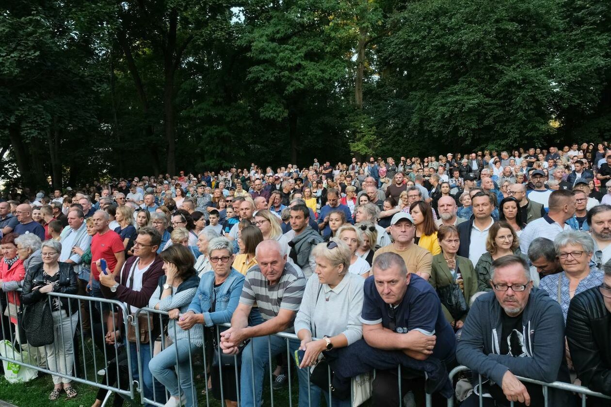  Koncert Budki Suflera w Muszli im Romualda Lipko (zdjęcie 12) - Autor: Maciej Kaczanowski