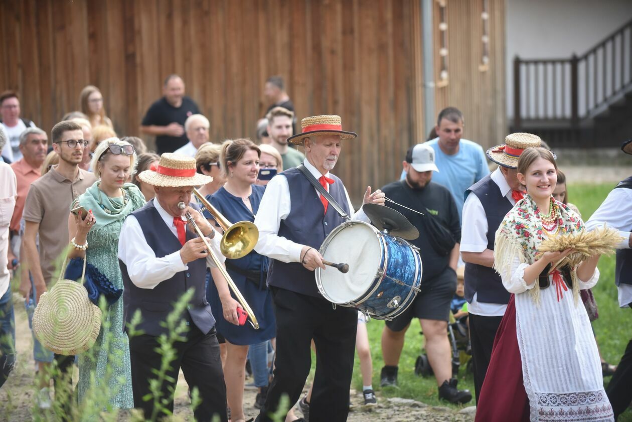  Dożynki dworskie w skansenie (zdjęcie 17) - Autor: Maciej Kaczanowski