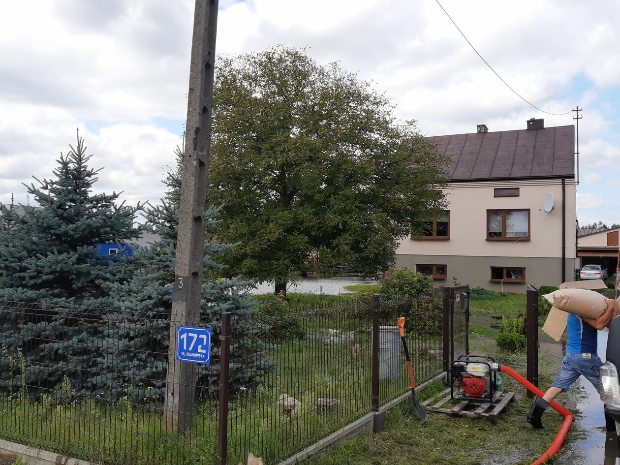 Podtopienia i zalania w woj. lubelskim (zdjęcie 12) - Autor: Komenda Powiatowa PSP w Janowie Lubelskim