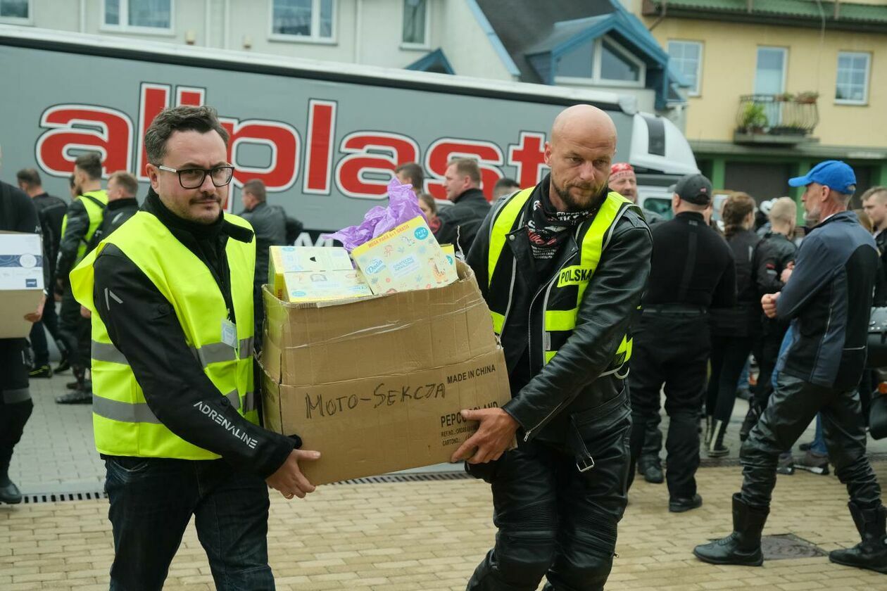  Dary od motocyklistów dla pacjentów Hospicjum im. Małego Księcia (zdjęcie 21) - Autor: Maciej Kaczanowski