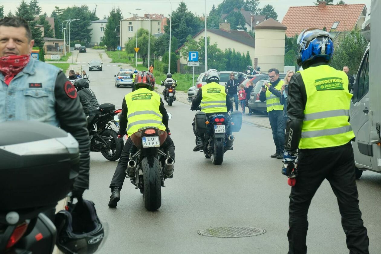  Dary od motocyklistów dla pacjentów Hospicjum im. Małego Księcia (zdjęcie 10) - Autor: Maciej Kaczanowski
