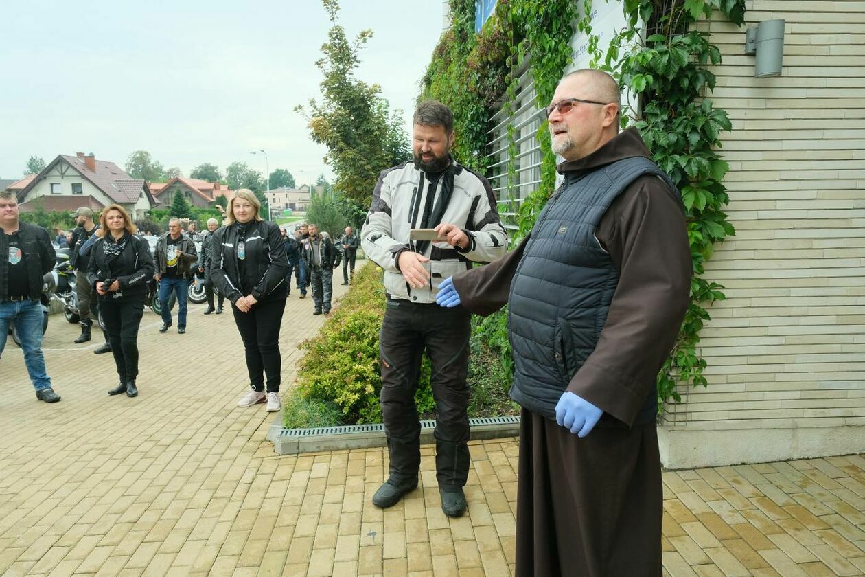  Dary od motocyklistów dla pacjentów Hospicjum im. Małego Księcia (zdjęcie 14) - Autor: Maciej Kaczanowski