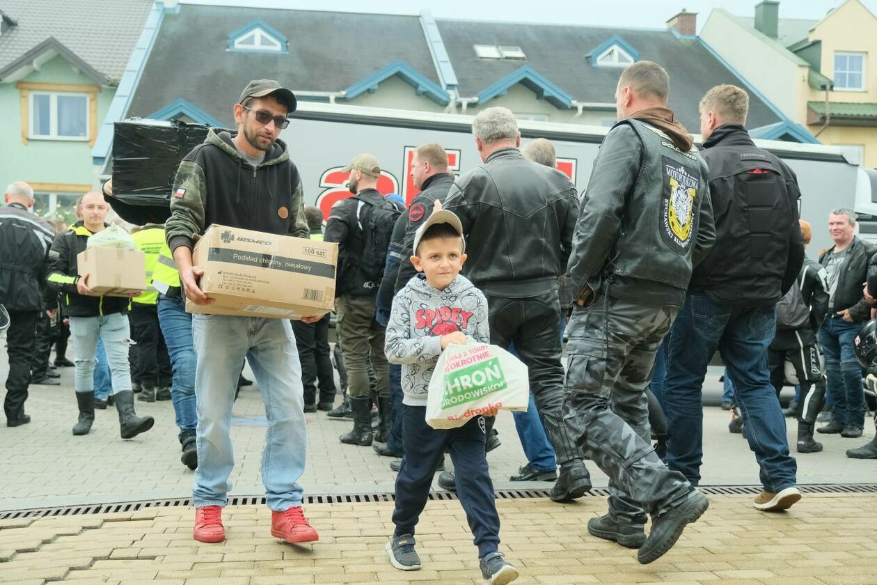  Dary od motocyklistów dla pacjentów Hospicjum im. Małego Księcia (zdjęcie 23) - Autor: Maciej Kaczanowski