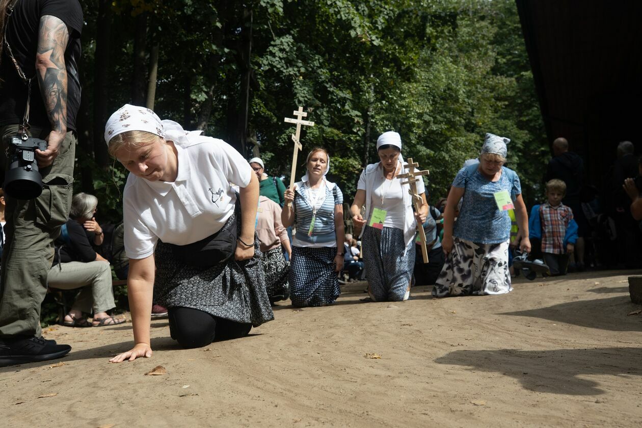  Święta Góra Grabarka. Uroczystości (zdjęcie 15) - Autor: Mariusz Kuszpa