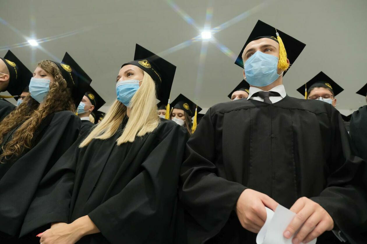  Dyplomy dla absolwentów wydziału lekarskiego Uniwersytetu Medycznego w Lublinie (zdjęcie 35) - Autor: Maciej Kaczanowski
