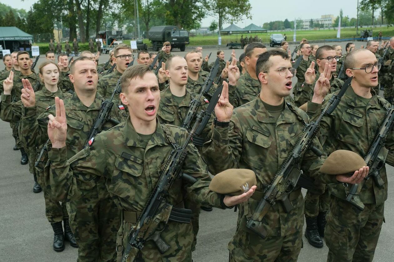  Przysięga żołnierzy 2. Lubelskiej Brygady Obrony Terytorialnej (zdjęcie 14) - Autor: Maciej Kaczanowski