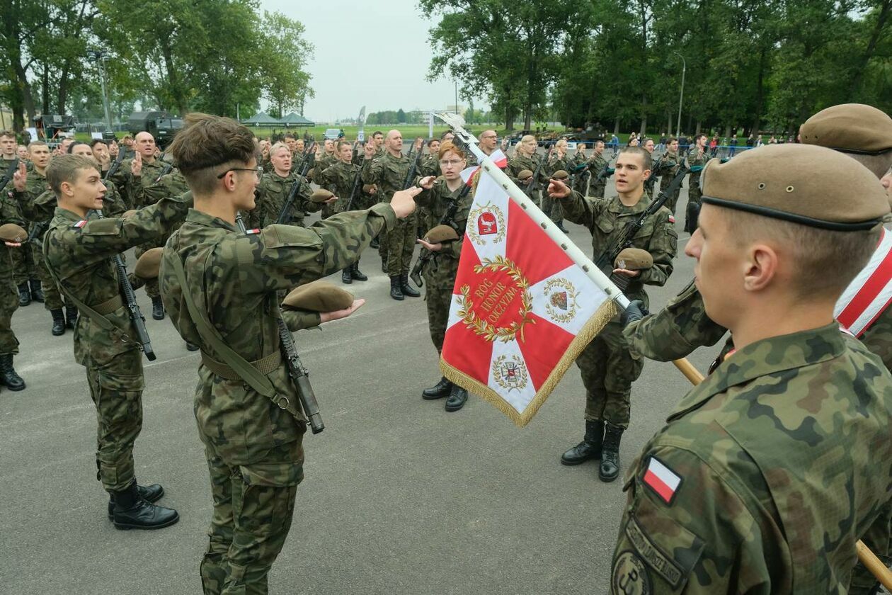 Przysięga żołnierzy 2. Lubelskiej Brygady Obrony Terytorialnej (zdjęcie 10) - Autor: Maciej Kaczanowski