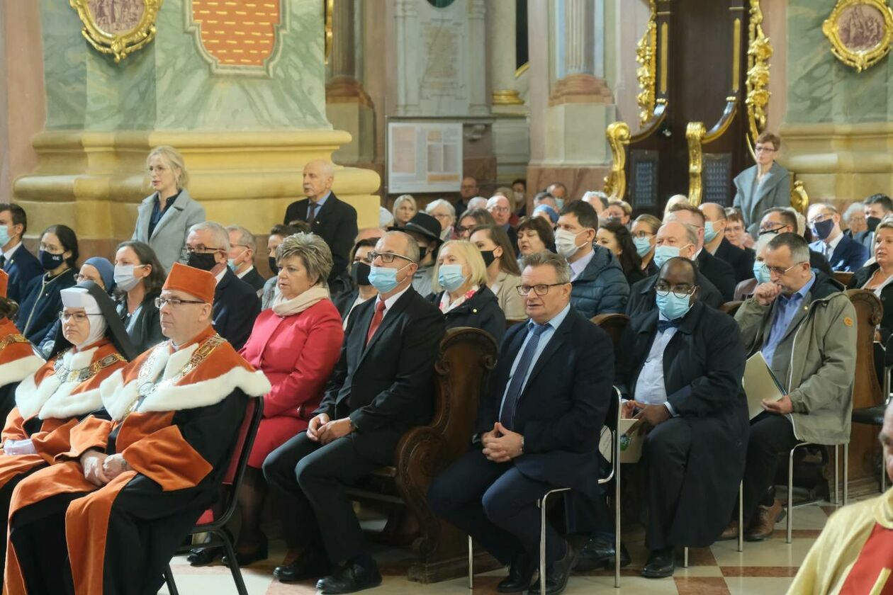  III Synod Archidiecezji Lubelskiej (zdjęcie 15) - Autor: Maciej Kaczanowski