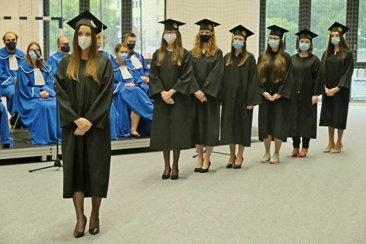  Dyplomy dla absolwentów wydziału stomatologicznego Uniwersytetu Medycznego w Lublinie (zdjęcie 6) - Autor: Maciej Kaczanowski