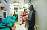 1 Wojskowy Szpital Kliniczny: przekazanie ambulansu od Fundacji PFR (zdjęcie 2)