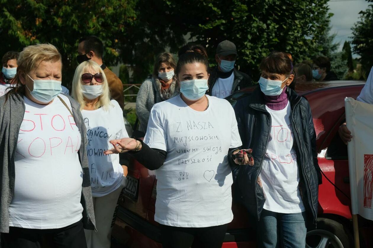  Mieszkańcy gminy Niedźwiada protestują przeciwko budowie kopalni (zdjęcie 6) - Autor: Maciej Kaczanowski