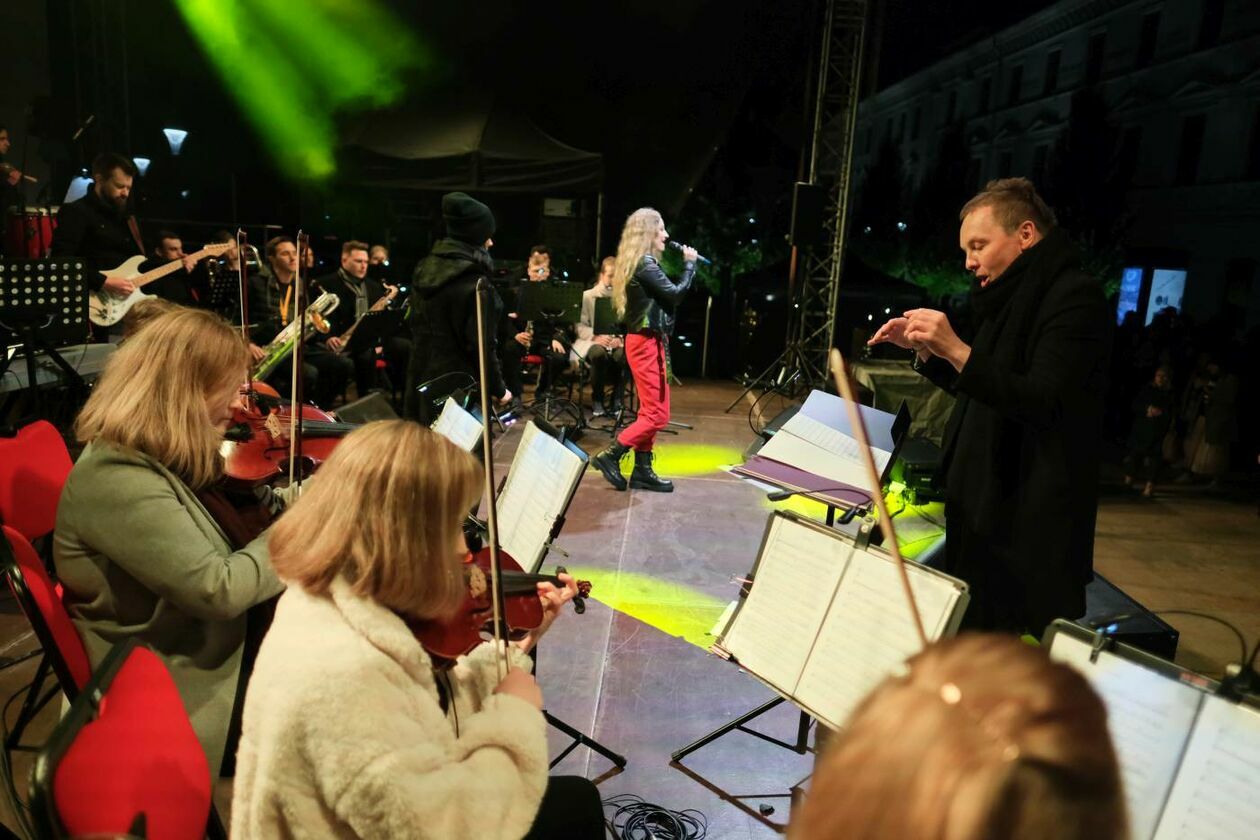  Koncert pt. Siema żaki! na placu Litewskim (zdjęcie 21) - Autor: Maciej Kaczanowski