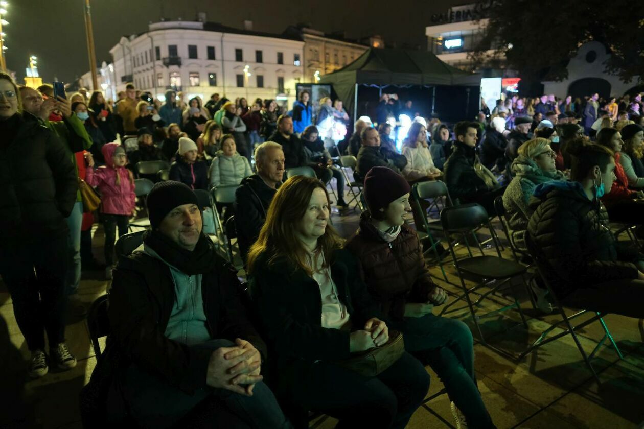  Koncert pt. Siema żaki! na placu Litewskim (zdjęcie 15) - Autor: Maciej Kaczanowski