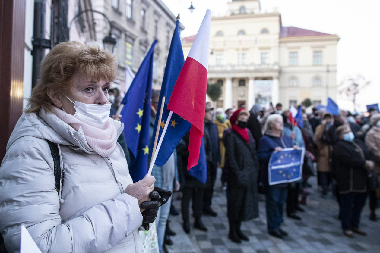  Zostajemy w Europie. Manifestacja w Lublinie (zdjęcie 4) - Autor: Jacek Szydłowski