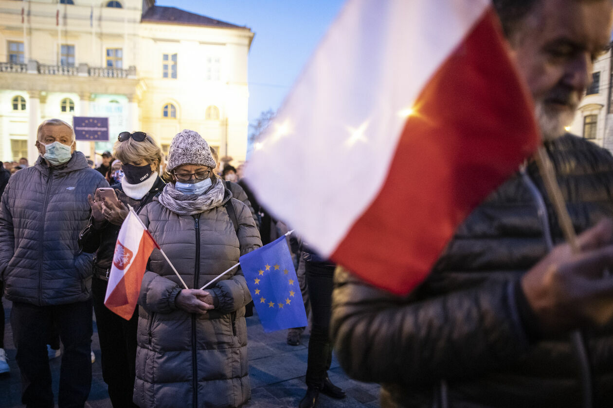  Zostajemy w Europie. Manifestacja w Lublinie (zdjęcie 17) - Autor: Jacek Szydłowski