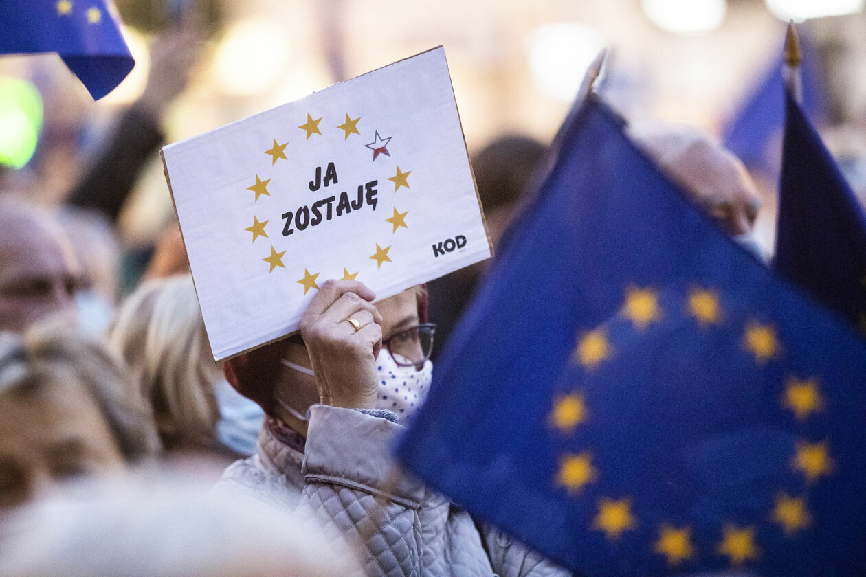  Zostajemy w Europie. Manifestacja w Lublinie (zdjęcie 9) - Autor: Jacek Szydłowski