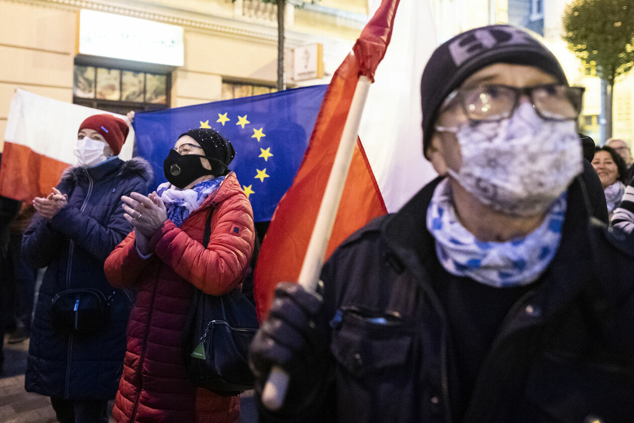  Zostajemy w Europie. Manifestacja w Lublinie (zdjęcie 19) - Autor: Jacek Szydłowski