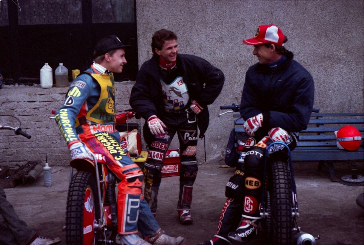  <p>1991.04.28 Motor Lublin - ROW Rybnik. Od lewej: Martin Dugard (ROW Rybnik), Leigh Adams, Hans Nielsen.</p>