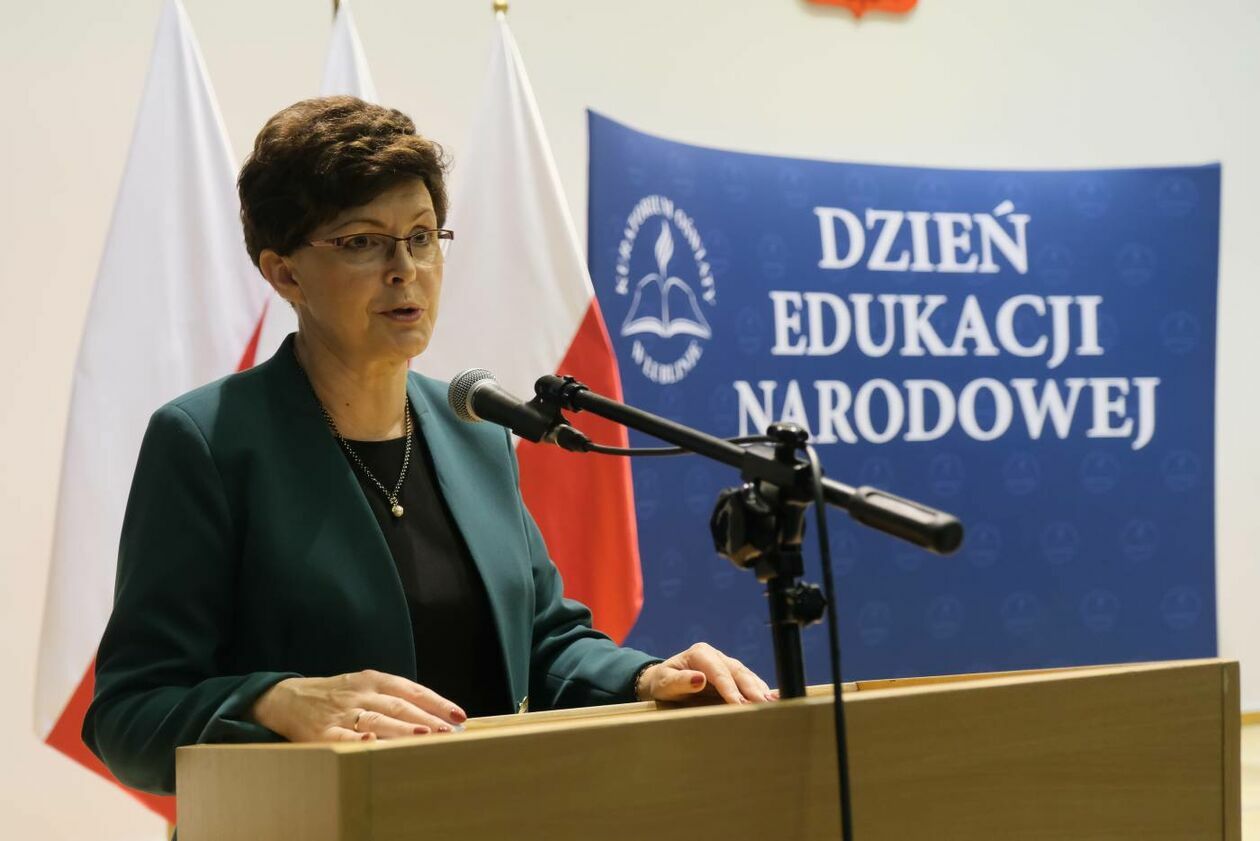 Przyznanie medali z okazji Dnia Edukacji Narodowej