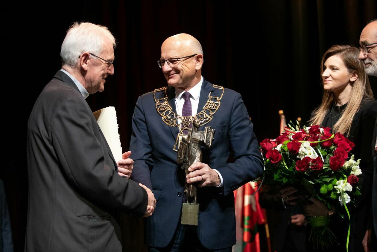  Ksiądz prof. Andrzej Szostek Honorowym Obywatelem Lublina (zdjęcie 19) - Autor: Maciej Kaczanowski