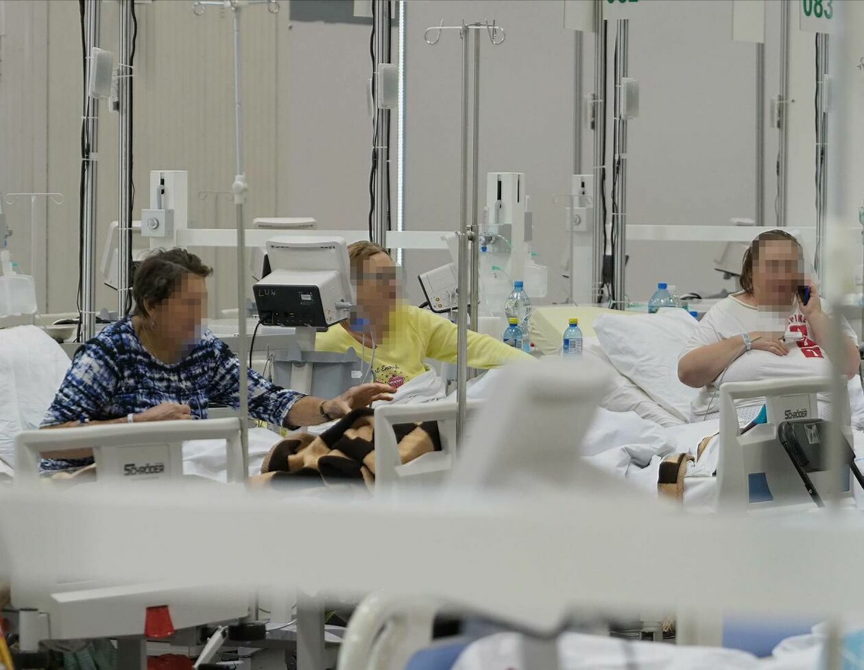  Szpital tymczasowy zorganizowanym w halach Targów Lublin dla chorych na Covid 19 (zdjęcie 8) - Autor: Maciej Kaczanowski