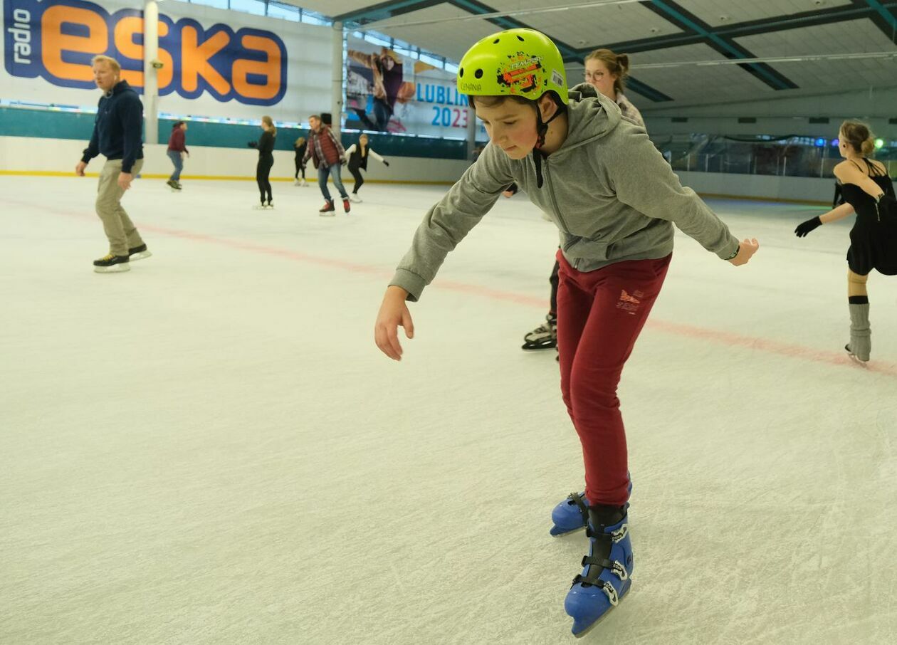  Icemania już otwarta dla łyżwiarzy (zdjęcie 11) - Autor: Maciej Kaczanowski