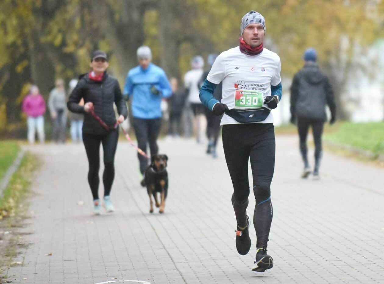 Półmaraton Lubelski -  500 biegaczy na dystansie 21,0975 km (zdjęcie 29) - Autor: Maciej Kaczanowski