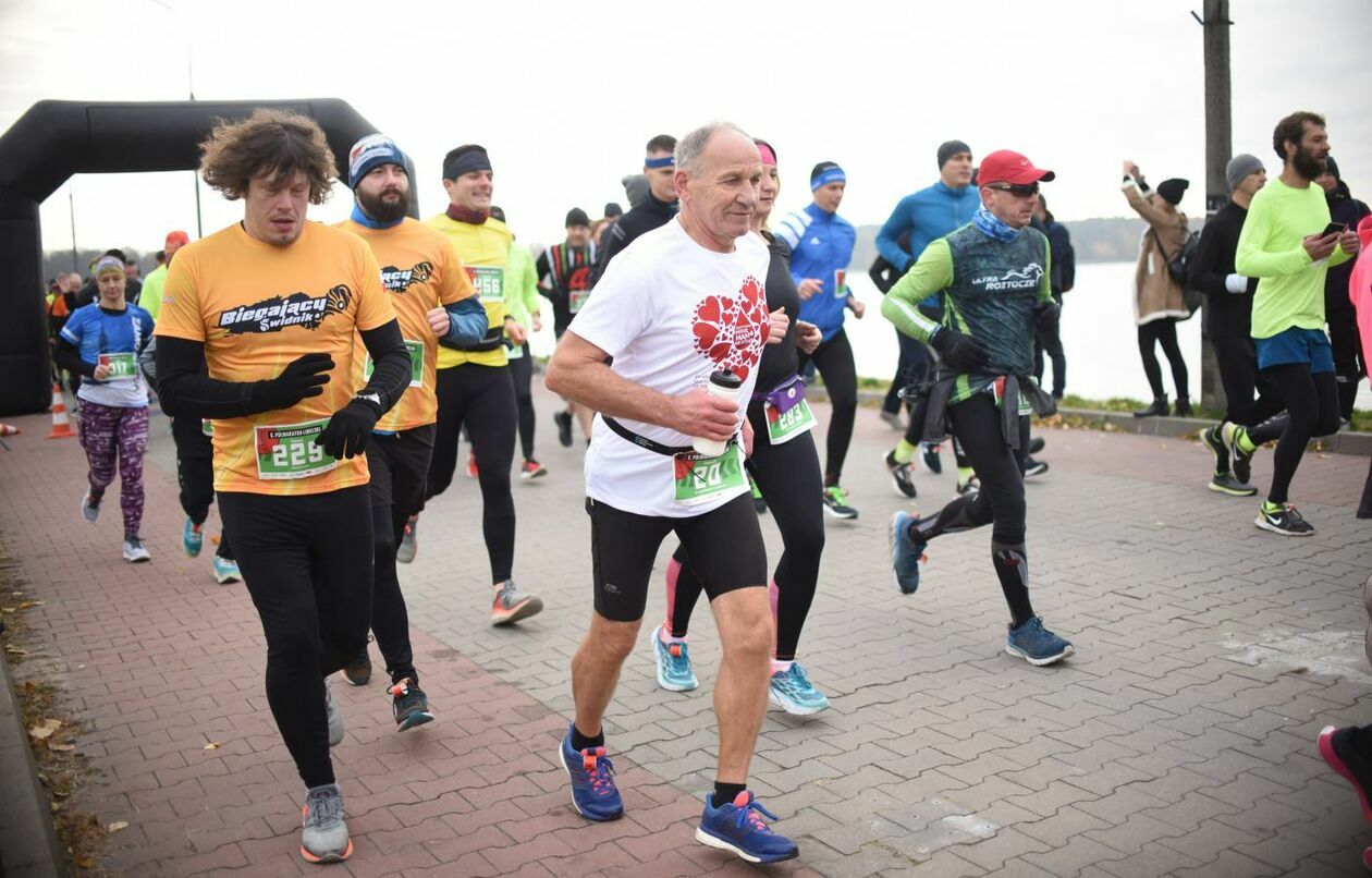  Półmaraton Lubelski -  500 biegaczy na dystansie 21,0975 km (zdjęcie 49) - Autor: Maciej Kaczanowski