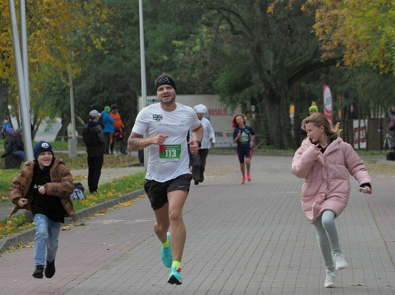  Półmaraton Lubelski -  500 biegaczy na dystansie 21,0975 km (zdjęcie 17) - Autor: Maciej Kaczanowski