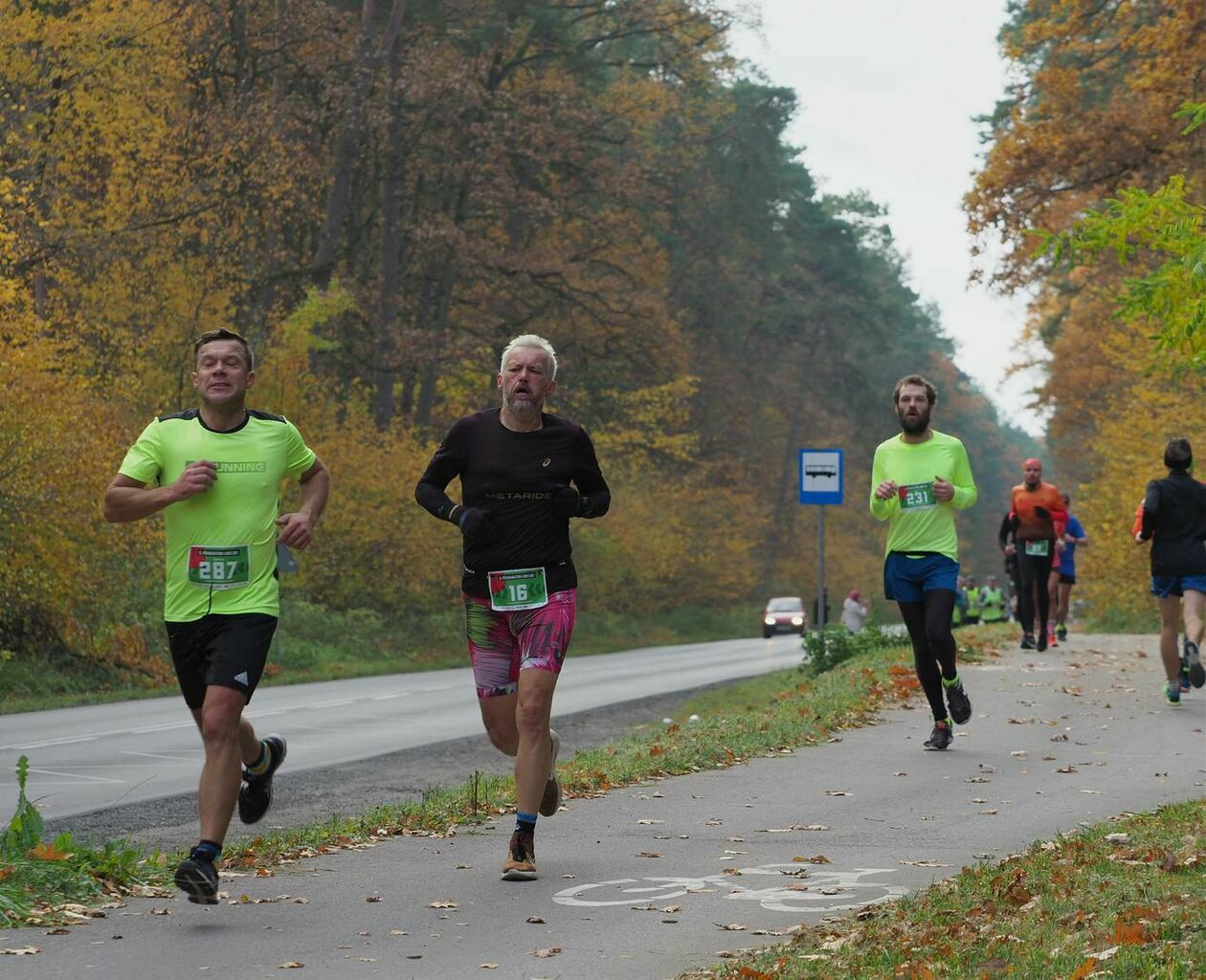  Półmaraton Lubelski -  500 biegaczy na dystansie 21,0975 km (zdjęcie 11) - Autor: Maciej Kaczanowski