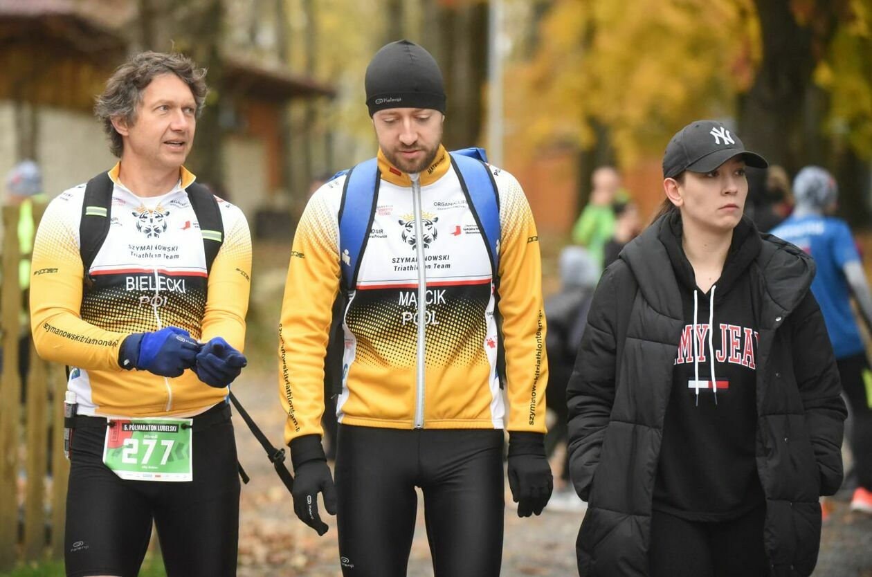  Półmaraton Lubelski -  500 biegaczy na dystansie 21,0975 km (zdjęcie 28) - Autor: Maciej Kaczanowski