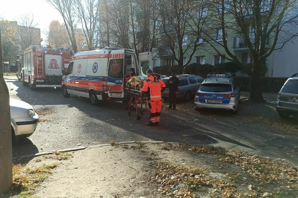 Mężczyzna wpadł do szybu windowego w Lublinie