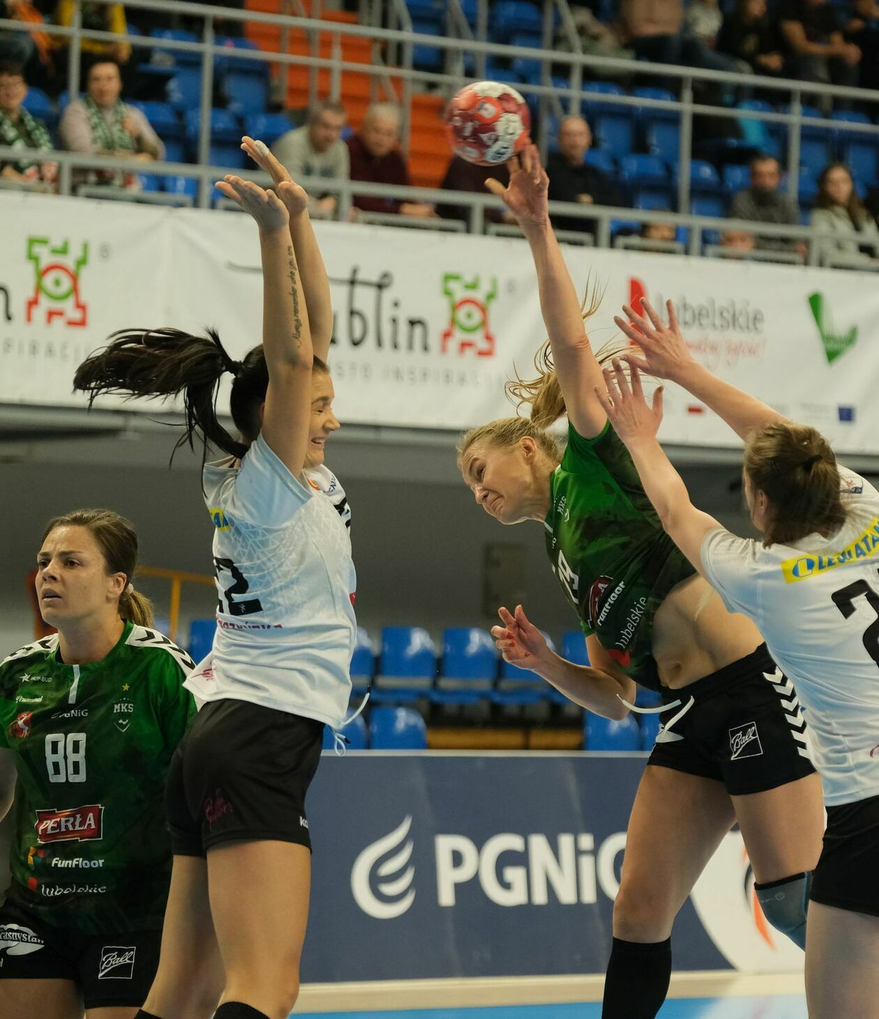  MKS FunFloor Perła Lublin vs Suzuki Korona Handball Kielce (zdjęcie 5) - Autor: Maciej Kaczanowski