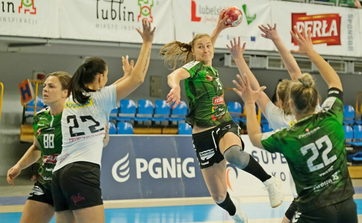  MKS FunFloor Perła Lublin vs Suzuki Korona Handball Kielce (zdjęcie 4) - Autor: Maciej Kaczanowski