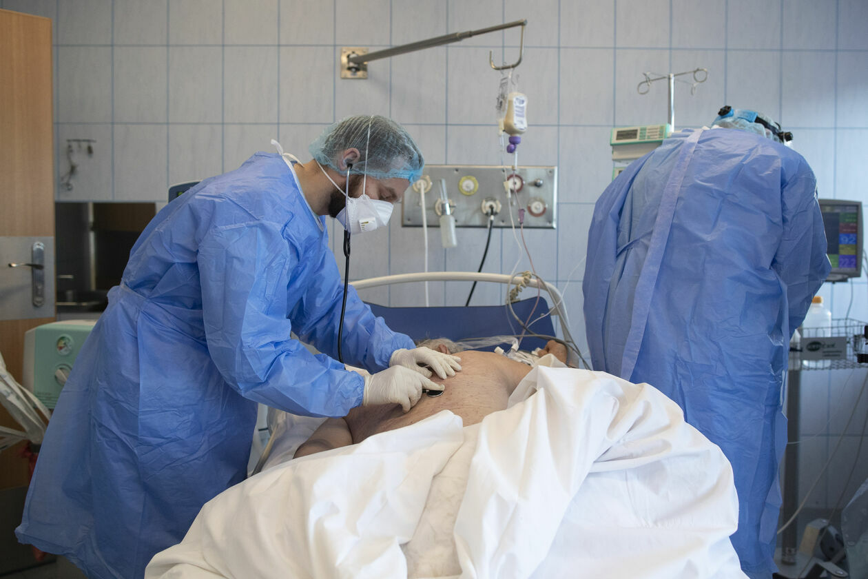  Covidowy oddział intensywnej terapii w szpitalu przy al. Kraśnickiej (zdjęcie 2) - Autor: Jacek Szydłowski