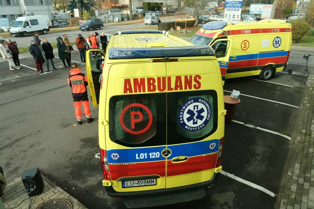 Wojewódzkie Pogotowie Ratunkowe otrzymało dwa nowe ambulansy - Autor: Maciej Kaczanowski