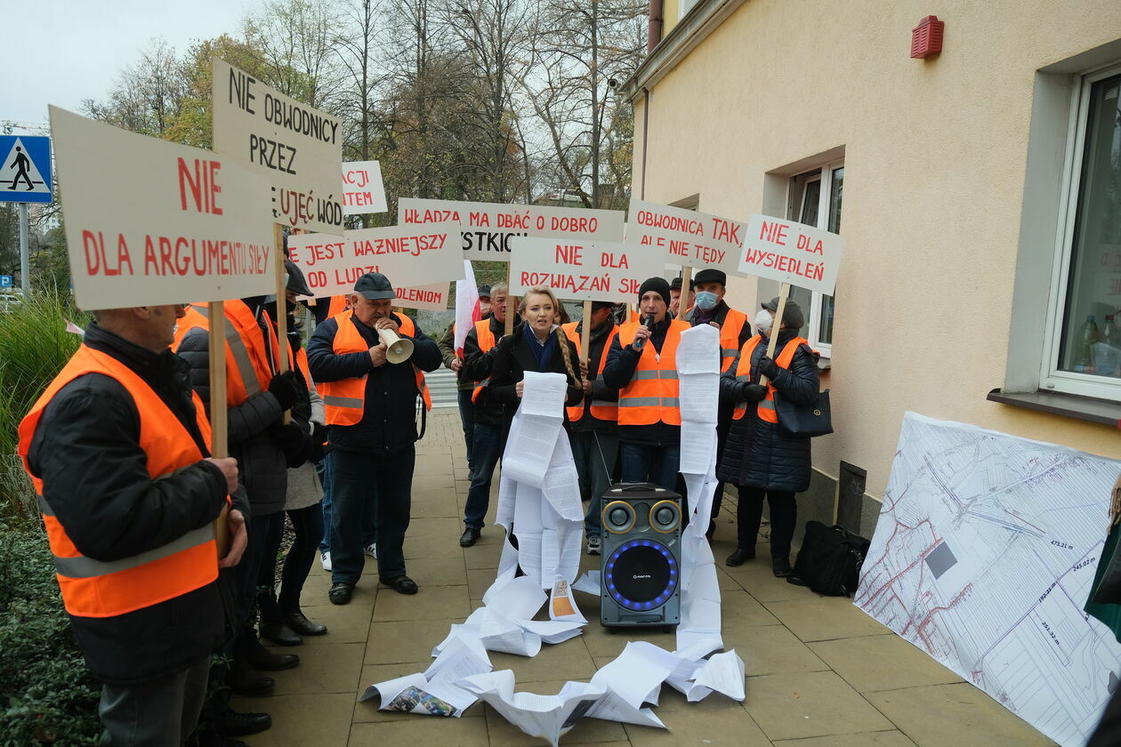  Protest pod siedzibą GDDKiA w Lublinie (zdjęcie 4) - Autor: Maciej Kaczanowski