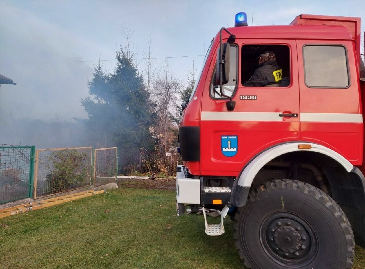  Pożar domu w Horodle (zdjęcie 5) - Autor: st. kpt. Marcin Lebiedowicz/KP PSP w Hrubieszowie