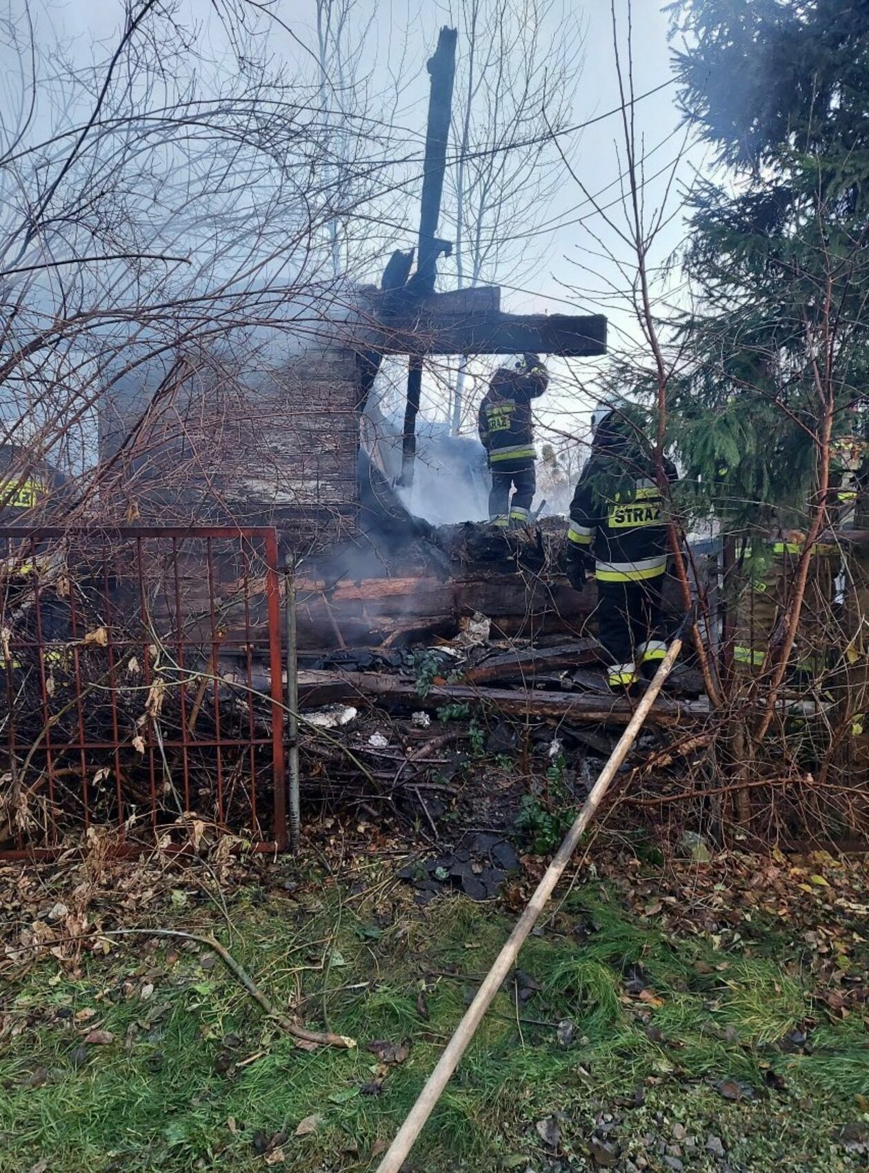  Pożar domu w Horodle  - Autor: st. kpt. Marcin Lebiedowicz/KP PSP w Hrubieszowie