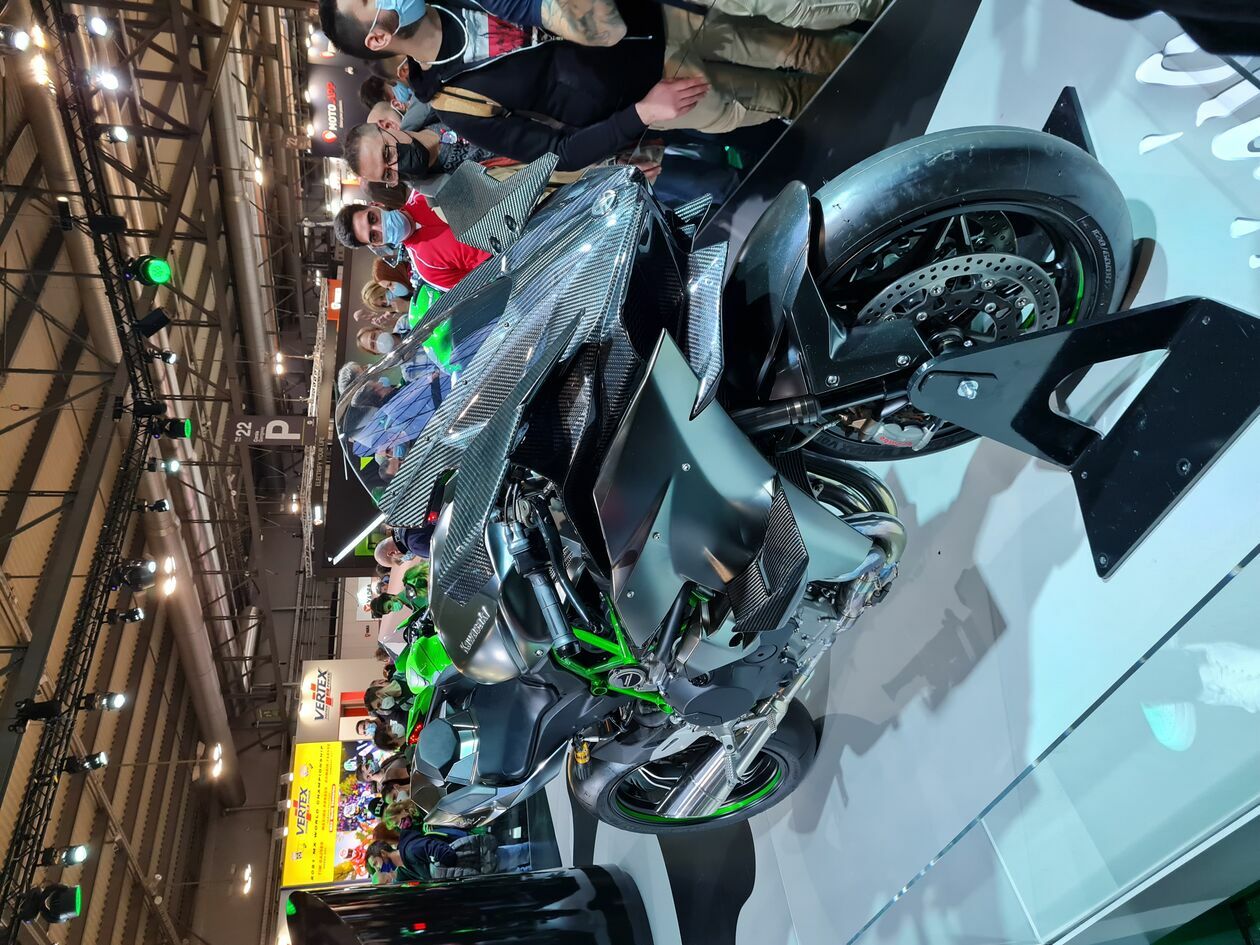  <p>Kawasaki Ninja H2 SX</p>