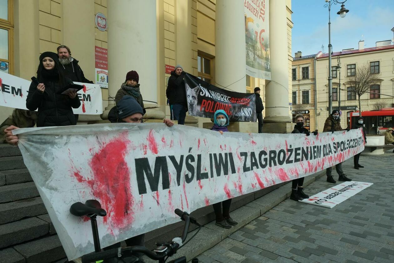  Protest przeciwko myśliwym (zdjęcie 5) - Autor: Maciej Kaczanowski