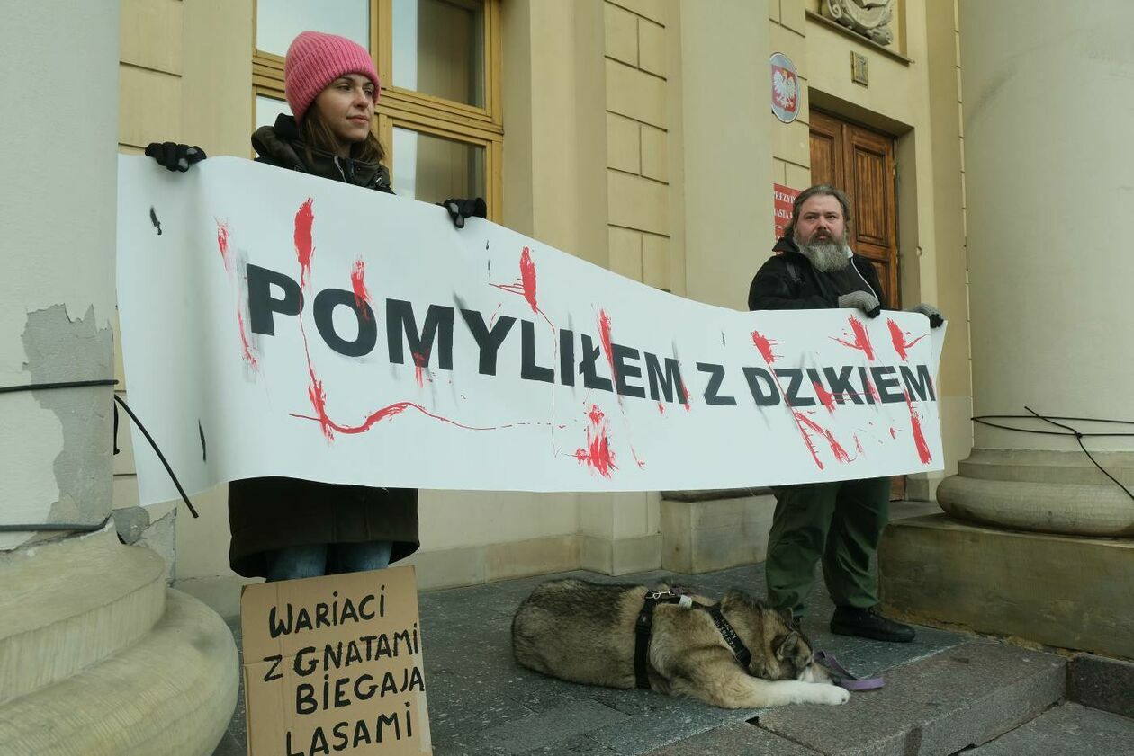  Protest przeciwko myśliwym (zdjęcie 8) - Autor: Maciej Kaczanowski