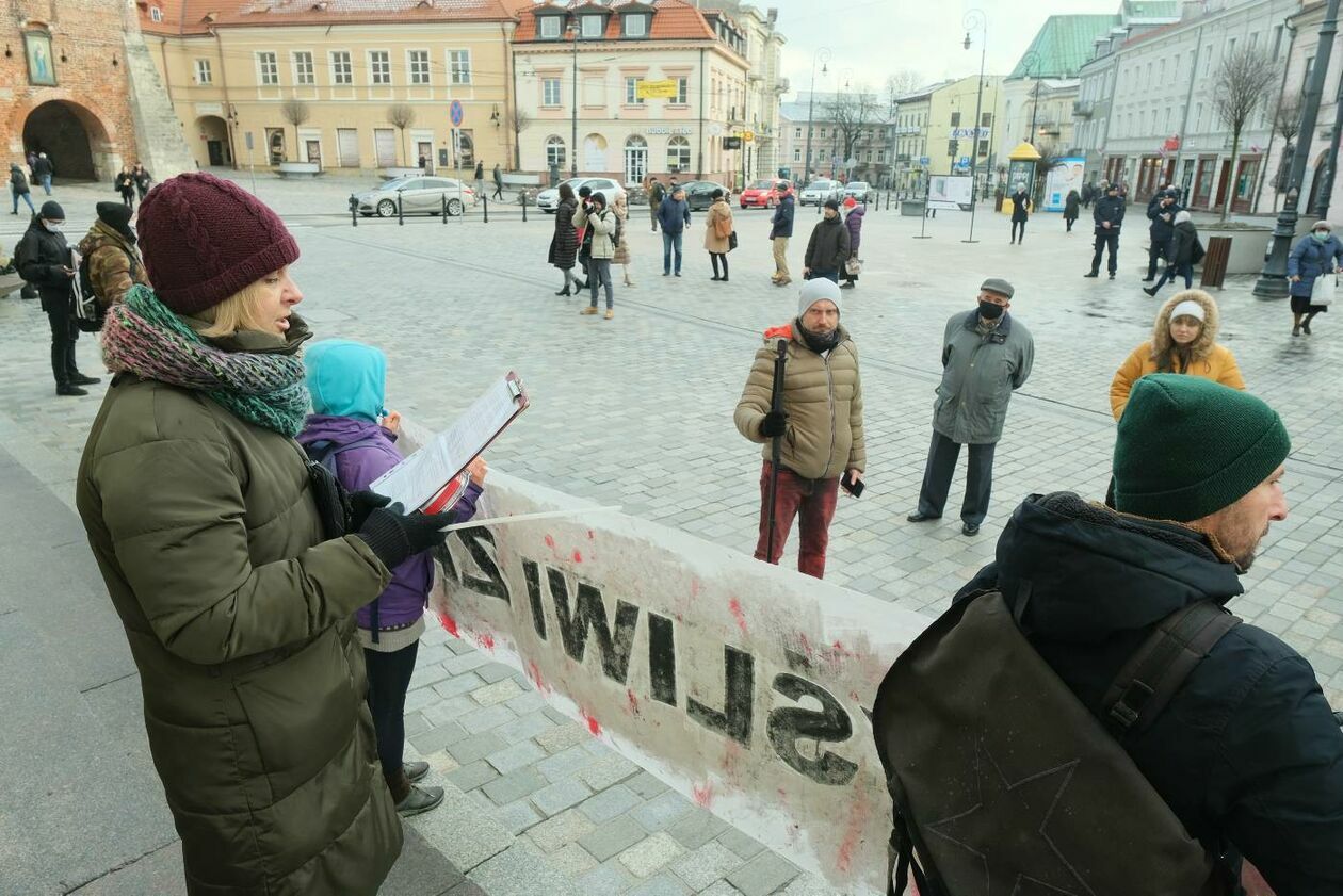  Protest przeciwko myśliwym (zdjęcie 9) - Autor: Maciej Kaczanowski