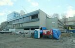 Prace wykończeniowe w nowym budynku szpitala SPSK 1 i panorama miasta z lądowiska (zdjęcie 3)