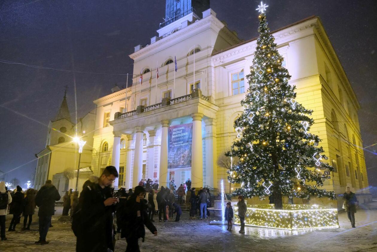  Świąteczna iluminacja Lublina już zdobi deptak i Stare Miasto (zdjęcie 14) - Autor: Maciej Kaczanowski